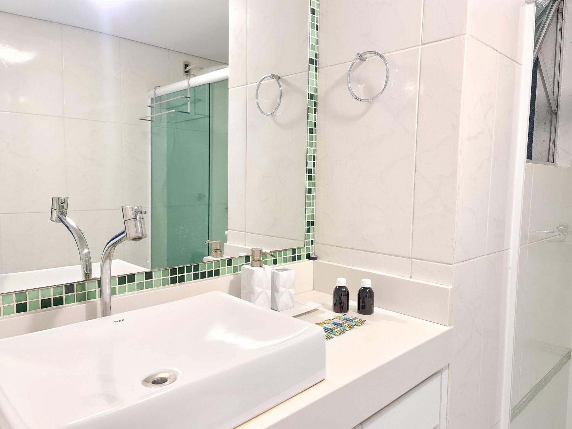 Apartment 17 - Centro Bc - 2 Quartos C/ Garden E Garagem