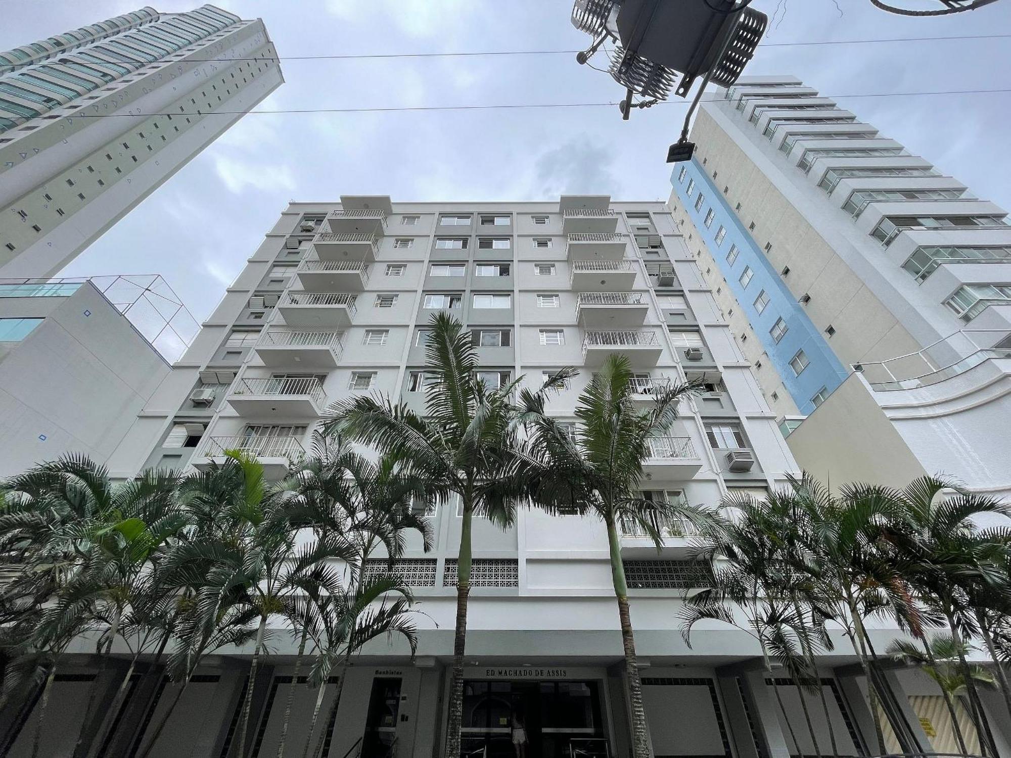 Apartment 17 - Centro Bc - 2 Quartos C/ Garden E Garagem