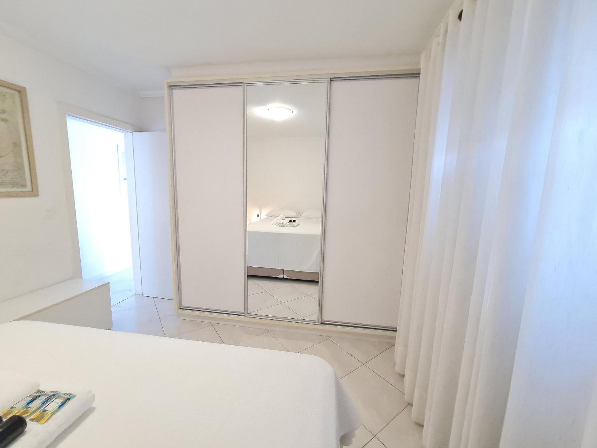 Apartamento 17 - Centro Bc - 2 Quartos C/ Garden E Garagem *