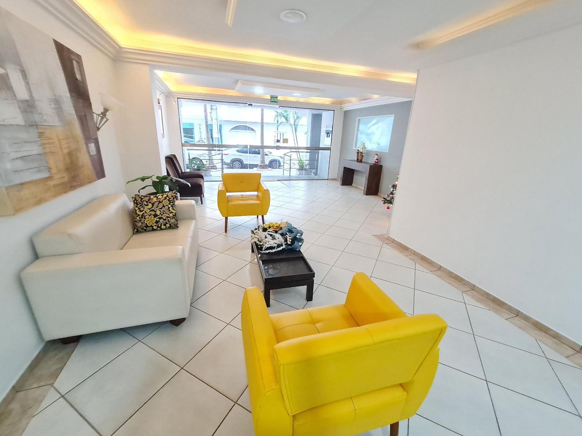 Apartamento 17 - Centro Bc - 2 Quartos C/ Garden E Garagem